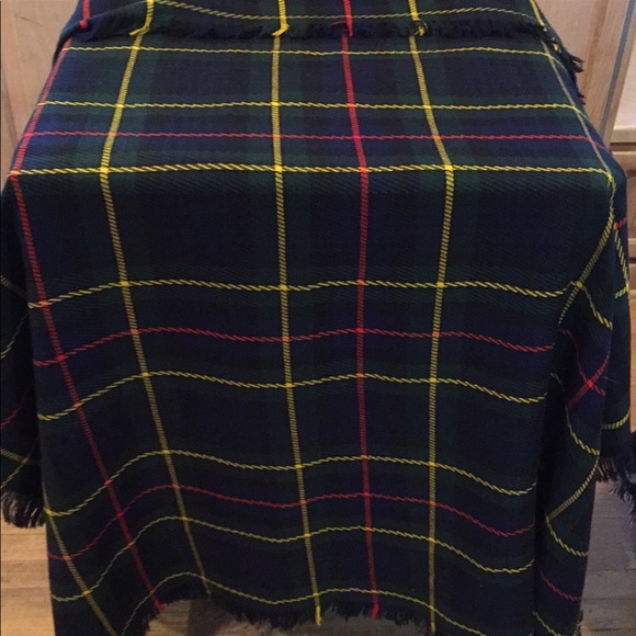 JH Collectibles Pure Wool Plaid Shawl - Picture 6 of 6